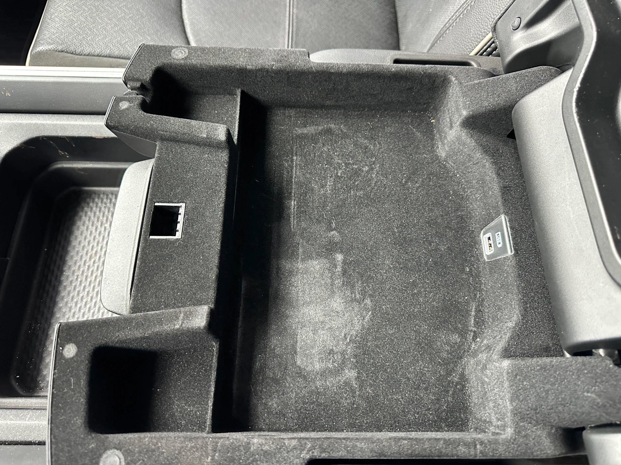 Used 2024 RAM 4500 Laramie image 21