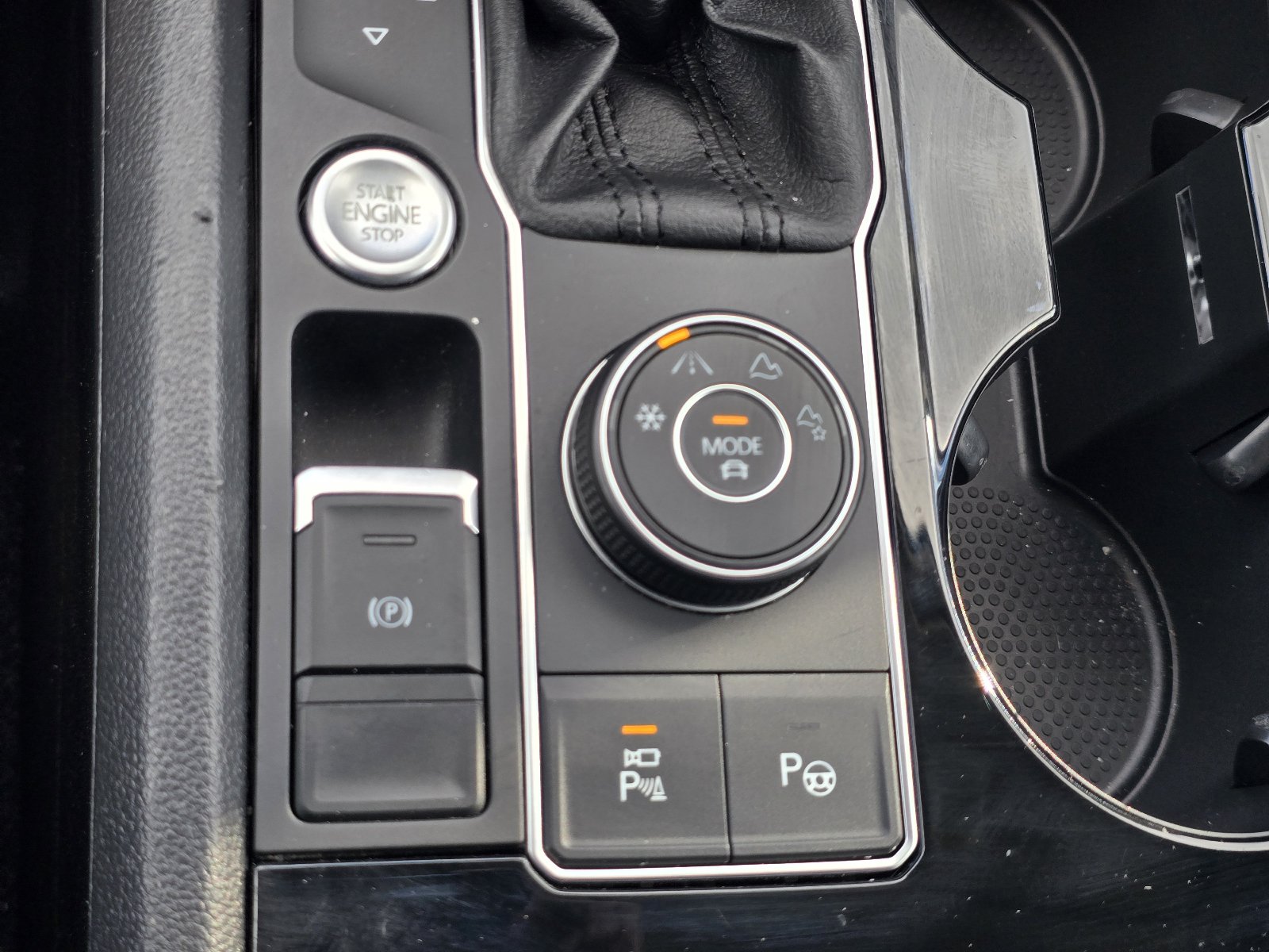 Used 2018 Volkswagen Atlas SEL Premium AWD/4WD image 22