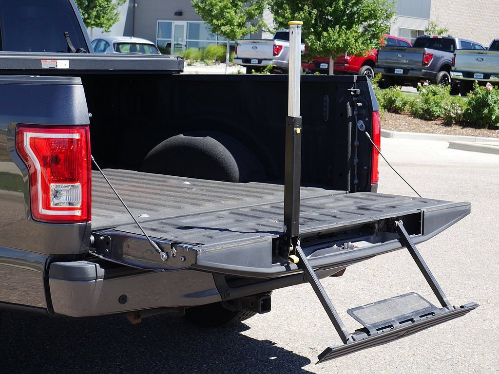 Used 2015 Ford F150 XLT w/ Equipment Group 302A Luxury AWD/4WD image 64