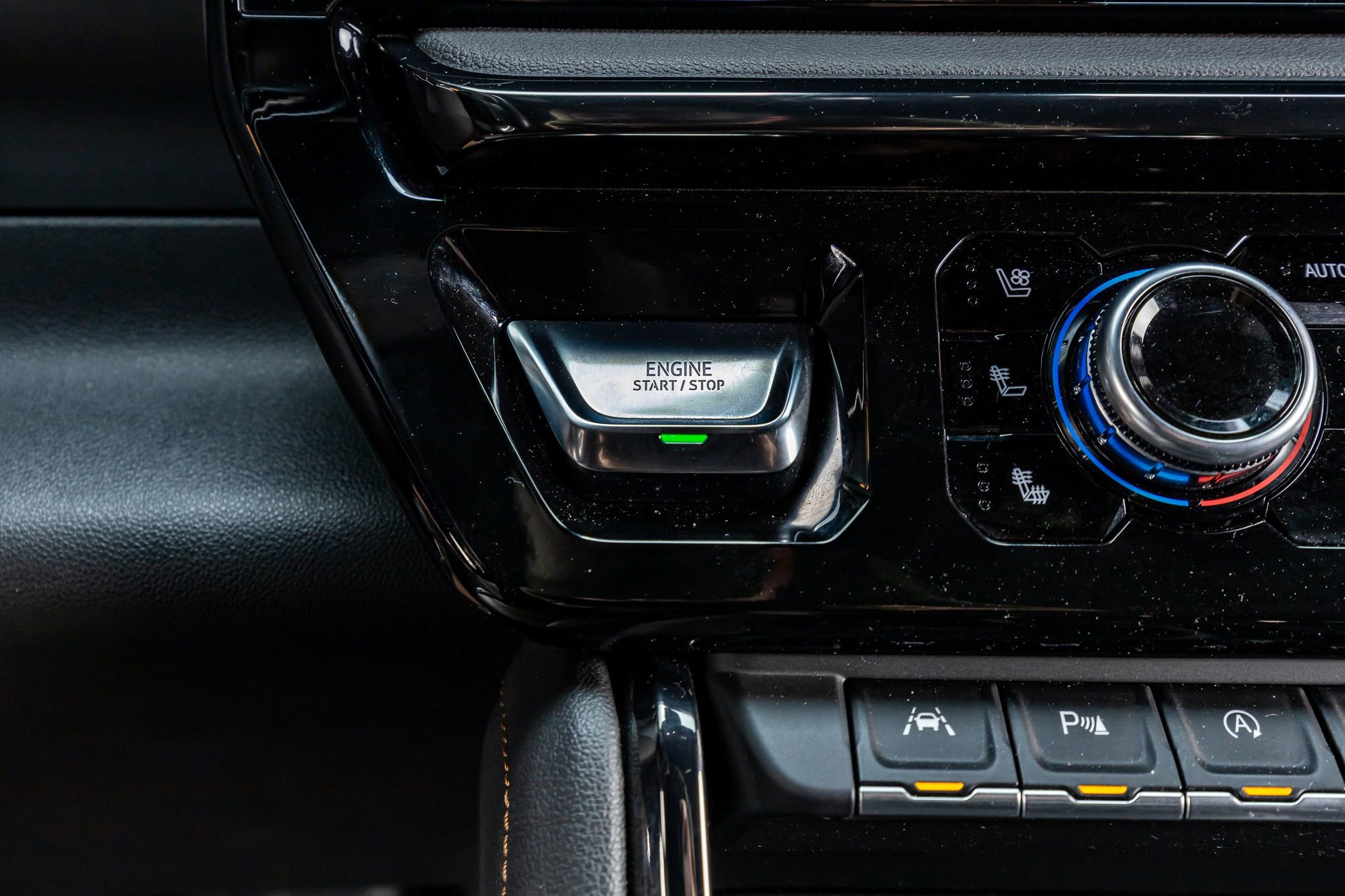 Used 2022 GMC Sierra 1500 AT4 w/ AT4 Premium Package AWD/4WD image 22