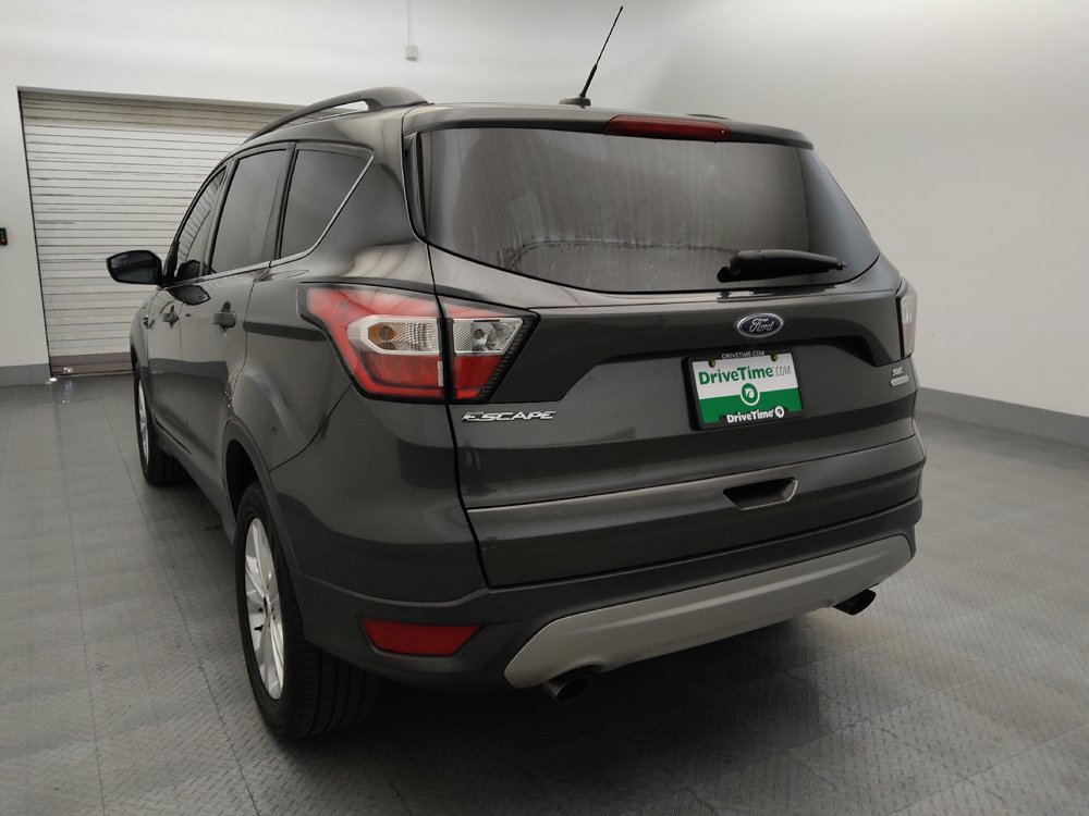 Used 2018 Ford Escape SE FWD image 5