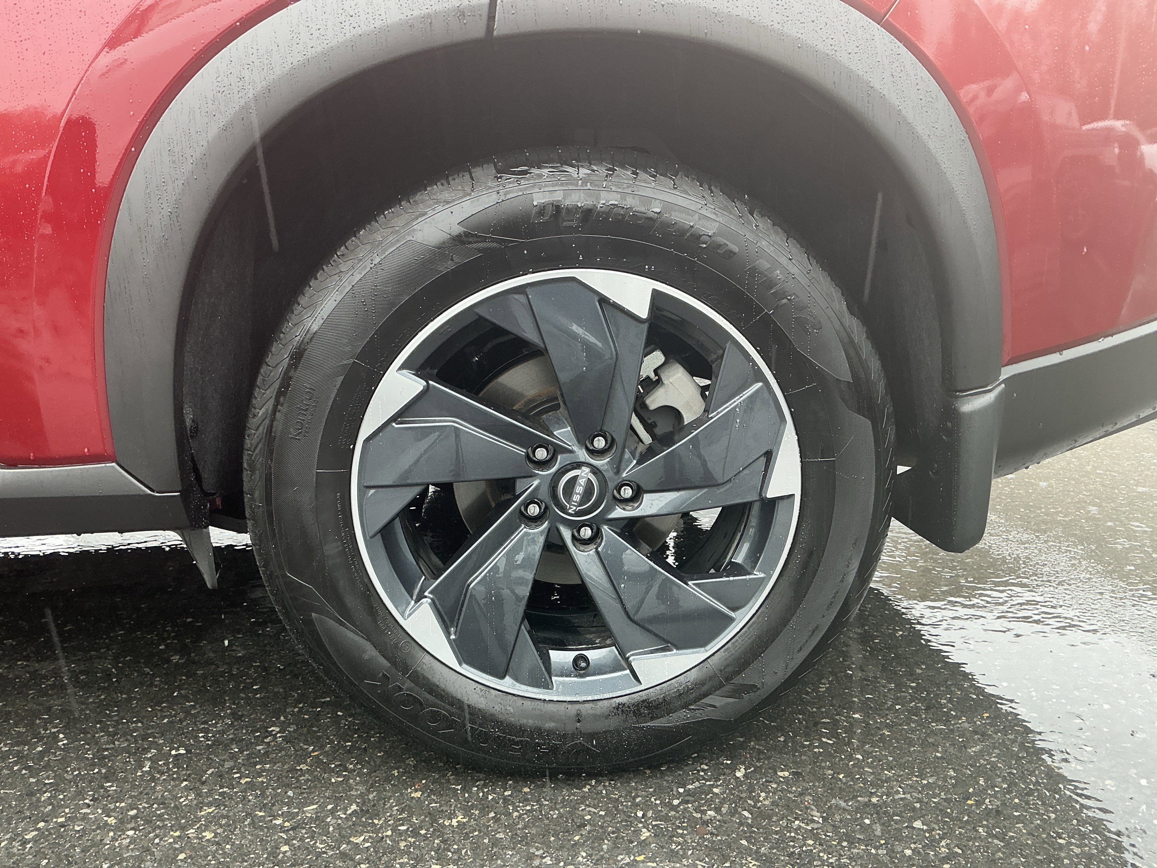Used 2026 Nissan Rogue SV AWD/4WD image 9