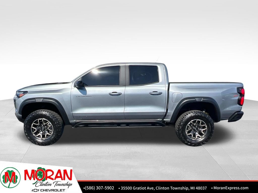 Certified 2024 Chevrolet Colorado ZR2 w/ Technology Package AWD/4WD image 3
