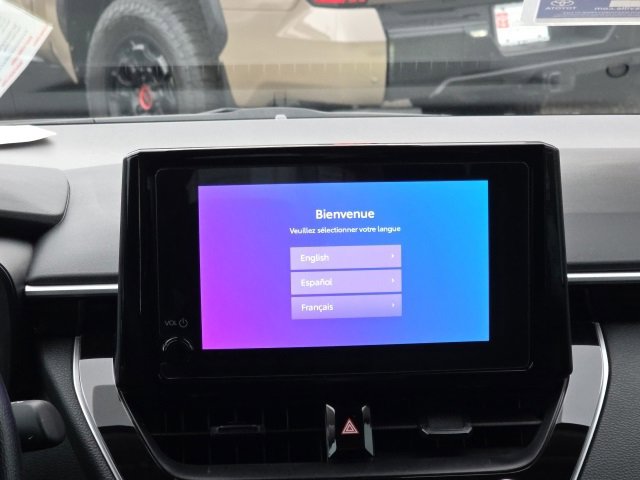 Used 2025 Toyota Corolla LE image 12