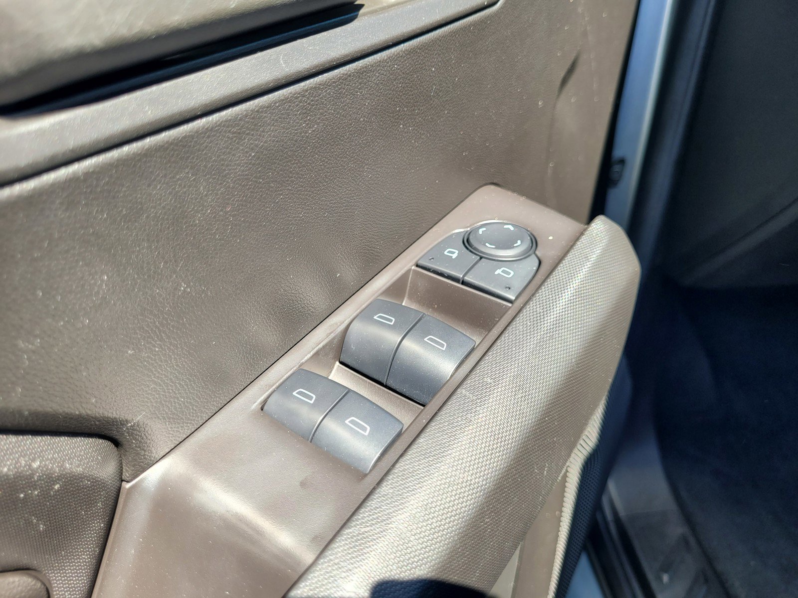 Used 2024 Chevrolet Colorado W/T RWD image 25