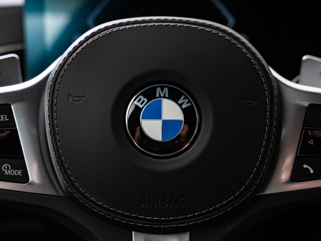 New 2027 BMW X7 xDrive40i w/ M Sport Package AWD/4WD image 32