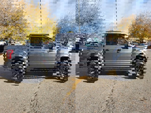 Used 2019 Ford F150 Raptor w/ Equipment Group 801A Mid image 3