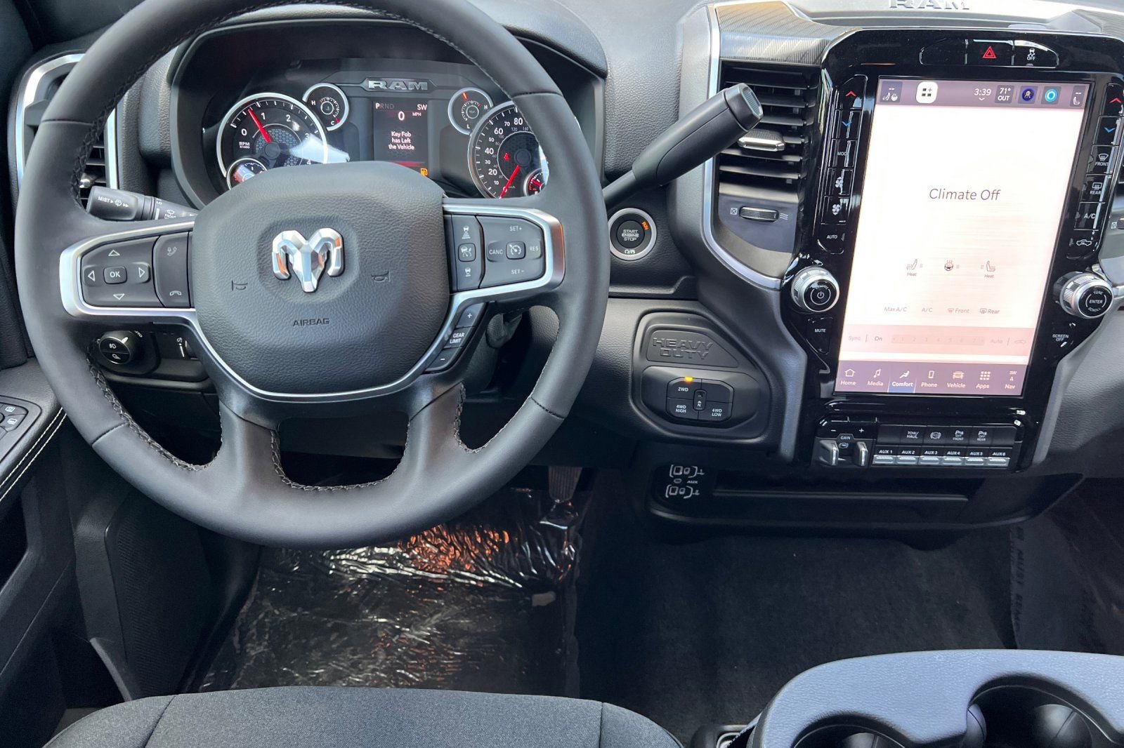 New 2026 RAM 3500 Big Horn AWD/4WD image 10