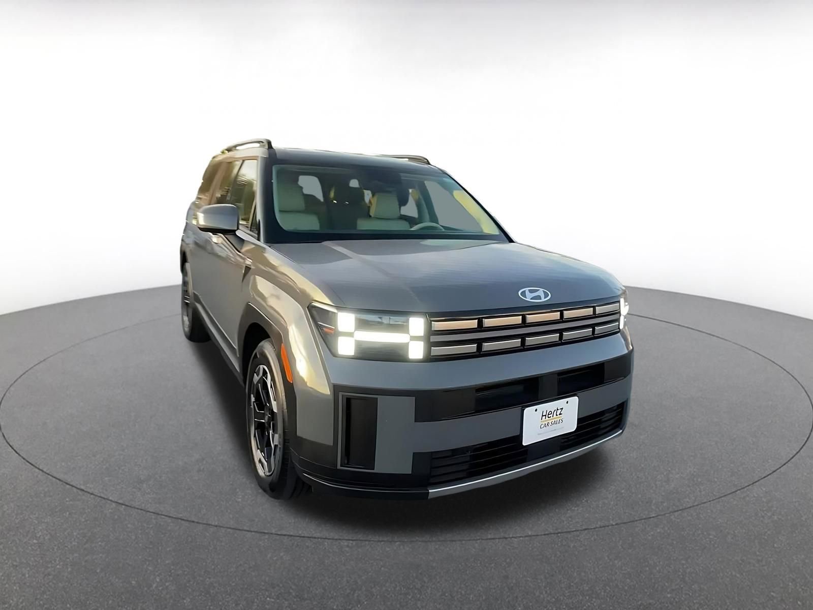 Used 2025 Hyundai Santa Fe SEL image 3