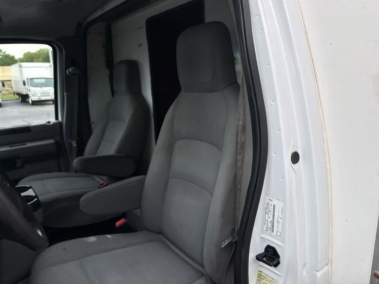 Used 2018 Ford E-350 and Econoline 350 Super Duty w/ Power Windows & Locks Group RWD image 14