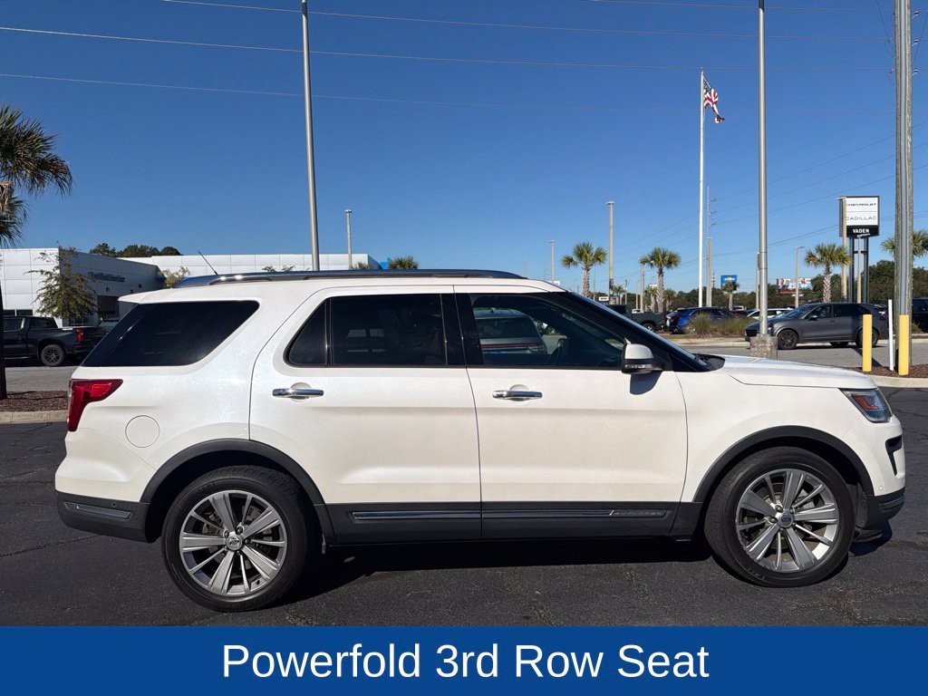 Used 2018 Ford Explorer Limited w/ Equipment Group 301A FWD image 2