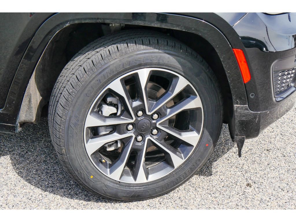 Used 2023 Jeep Grand Cherokee L Overland AWD/4WD image 36
