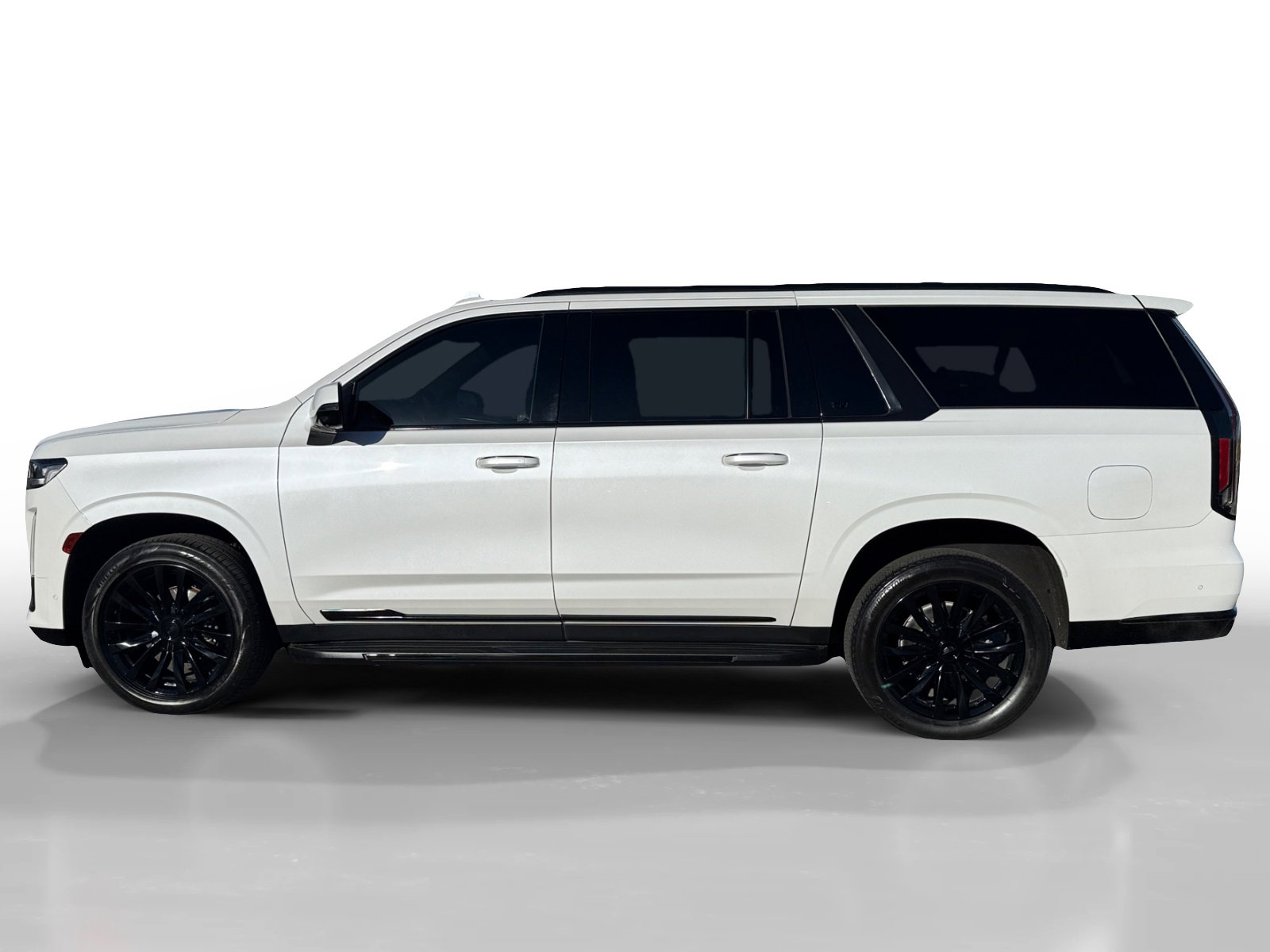 Used 2023 Cadillac Escalade ESV Premium Luxury image 2