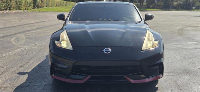 Used 2011 Nissan 370Z Touring w/ Sport Pkg image 11