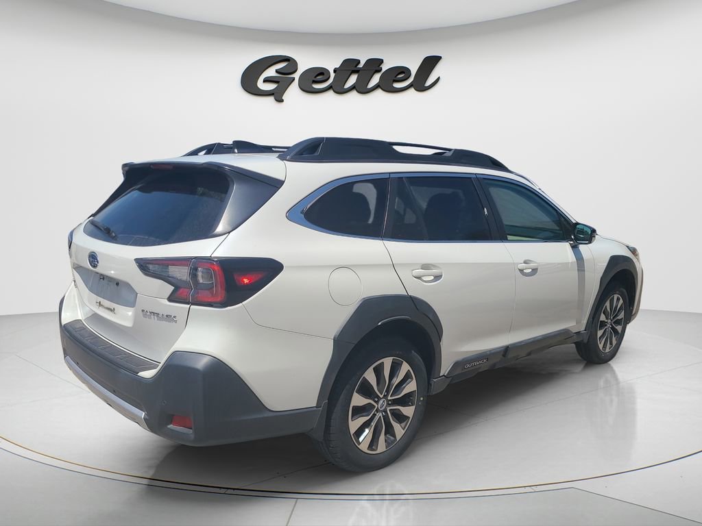 Used 2023 Subaru Outback Limited AWD/4WD image 4