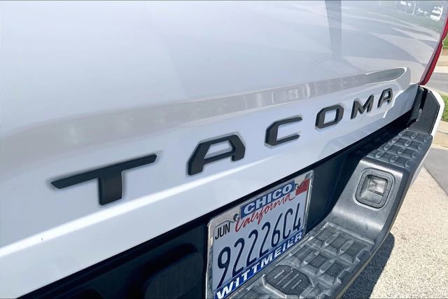Used 2018 Toyota Tacoma SR w/ SR Convenience Package RWD image 8