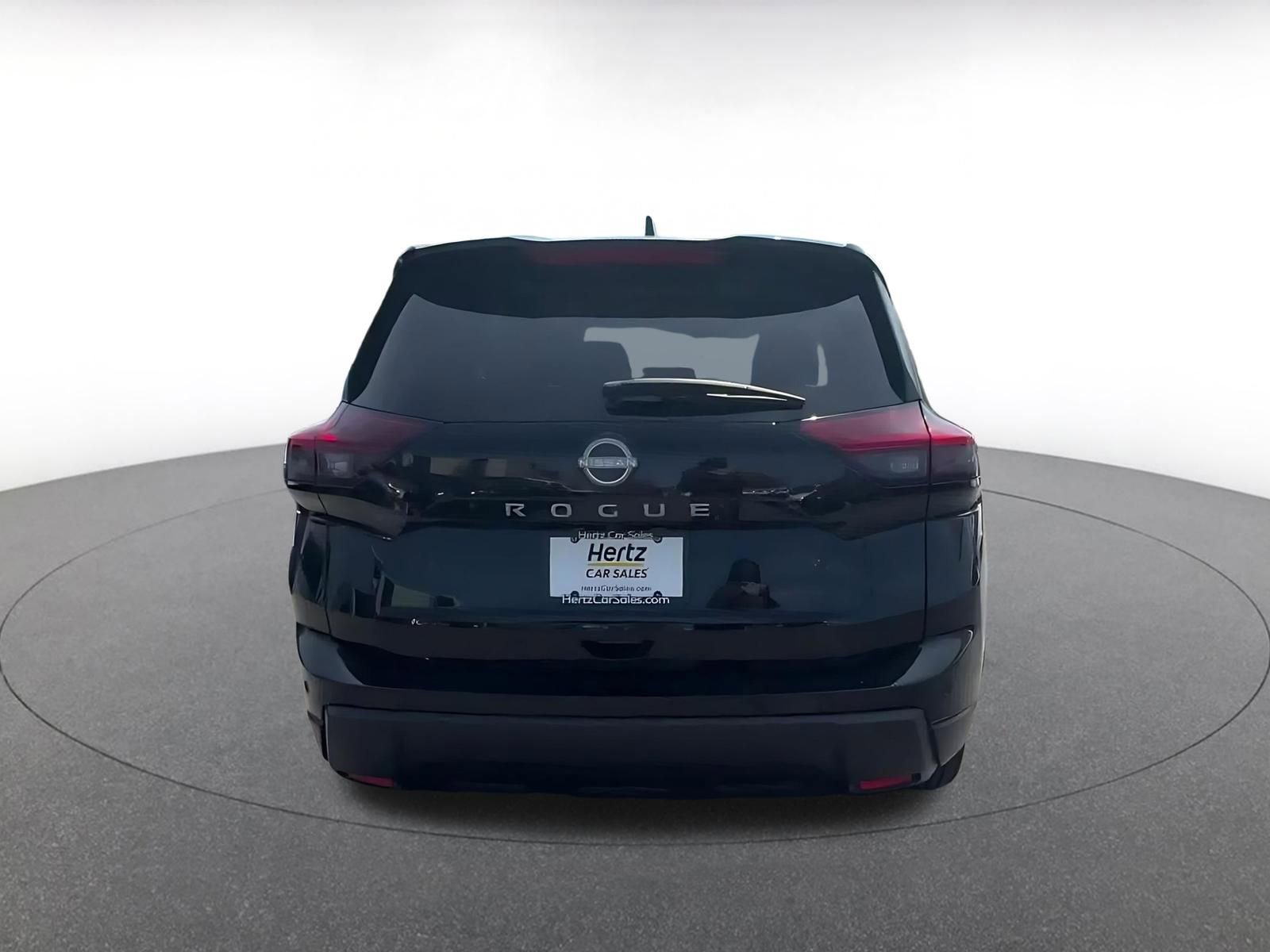 Used 2025 Nissan Rogue SV FWD image 12