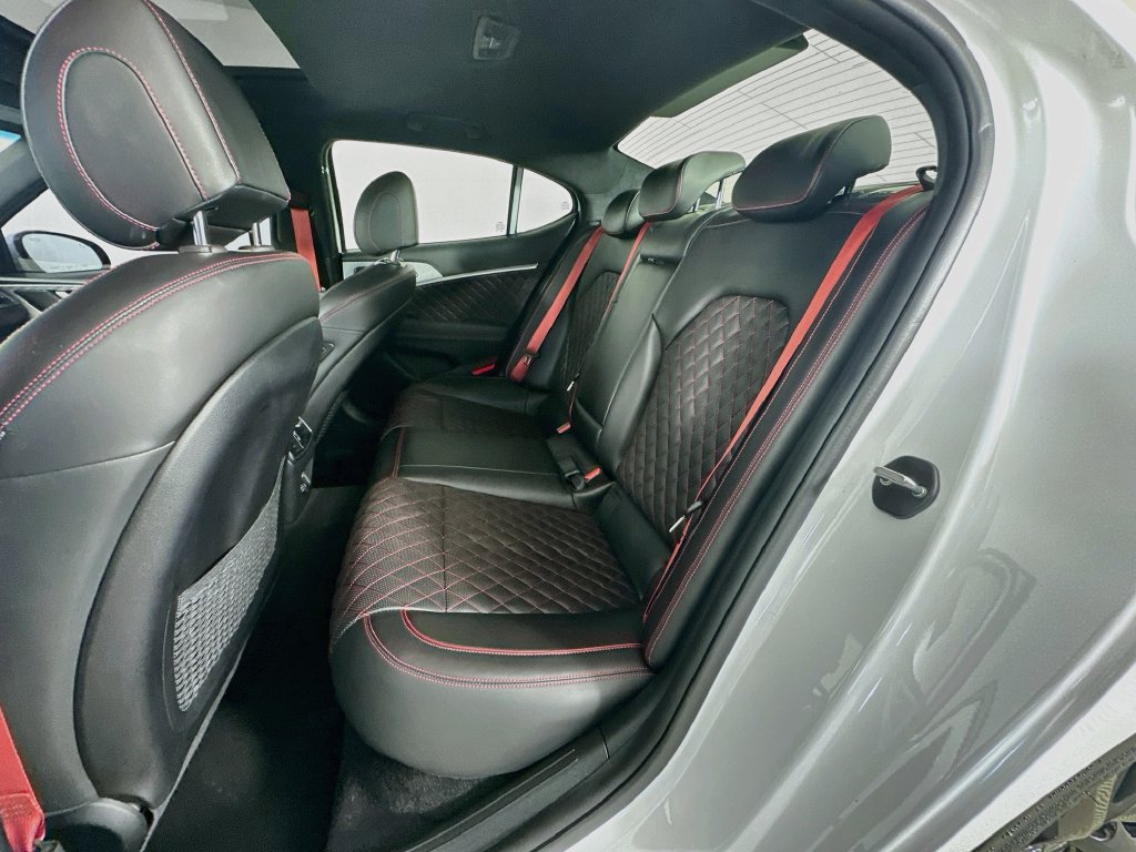 Used 2023 Genesis G70 3.3T w/ Sport Prestige Package RWD image 25