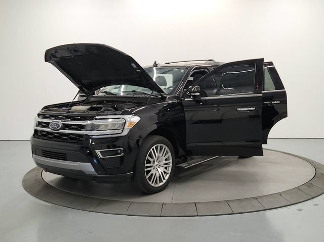 Used 2023 Ford Expedition Limited RWD image 12
