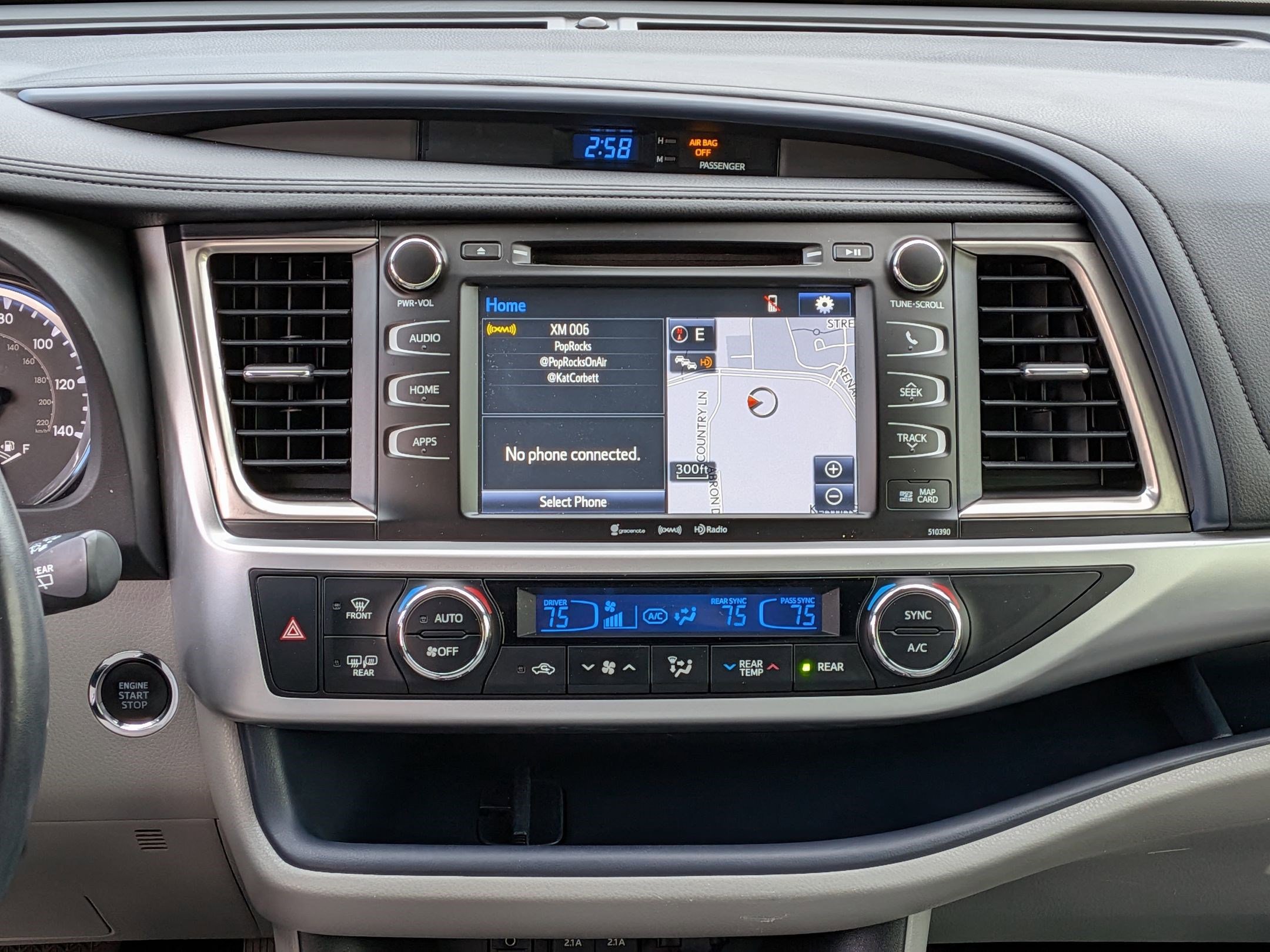 Used 2019 Toyota Highlander XLE image 31