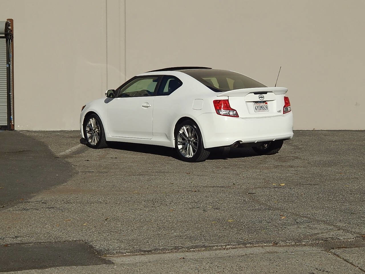 Used 2013 Scion tC image 4