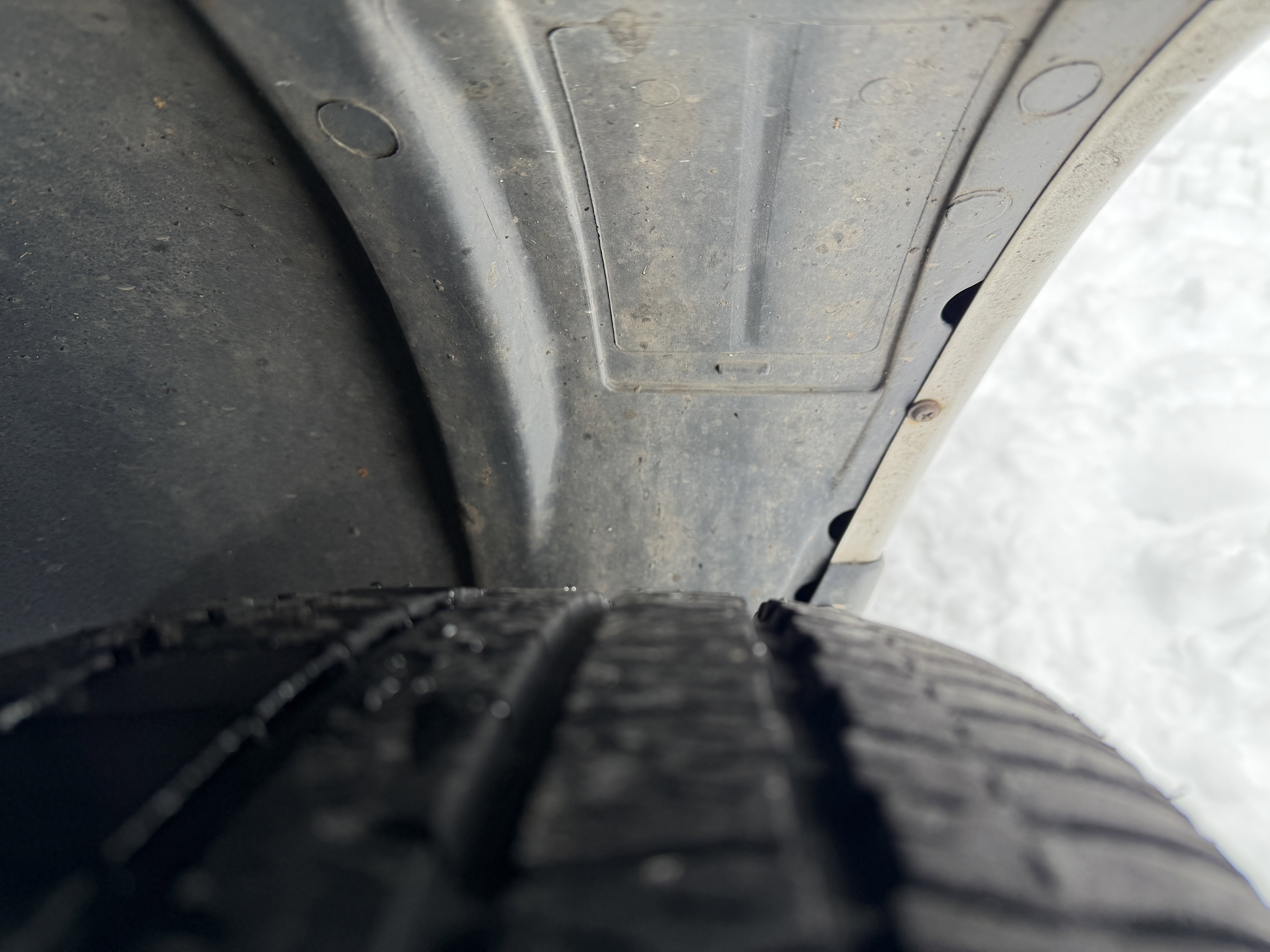 Used 2005 Chrysler Town & Country image 12