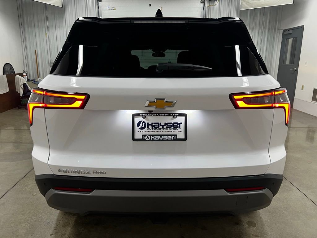New 2026 Chevrolet Equinox LT image 4