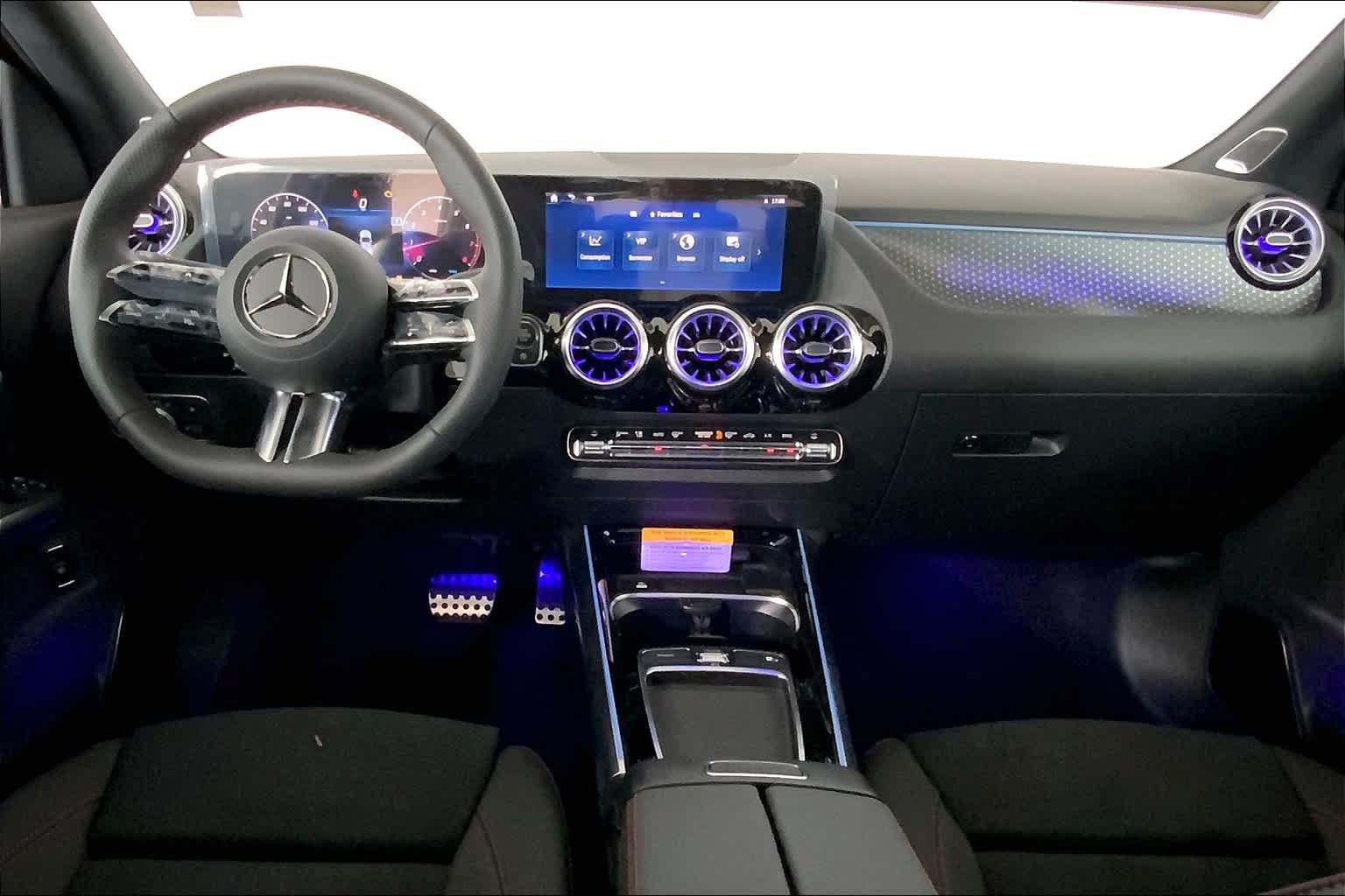 New 2025 Mercedes-Benz GLA 250 4MATIC image 8