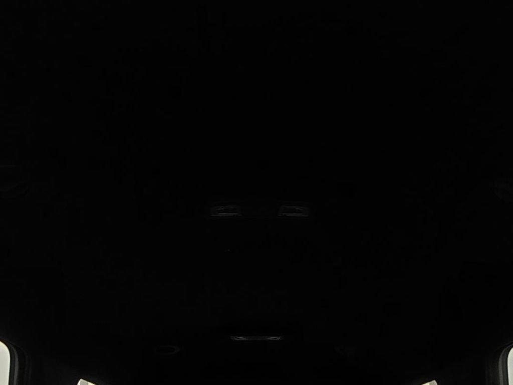 Certified 2023 Chevrolet Traverse LT FWD image 17