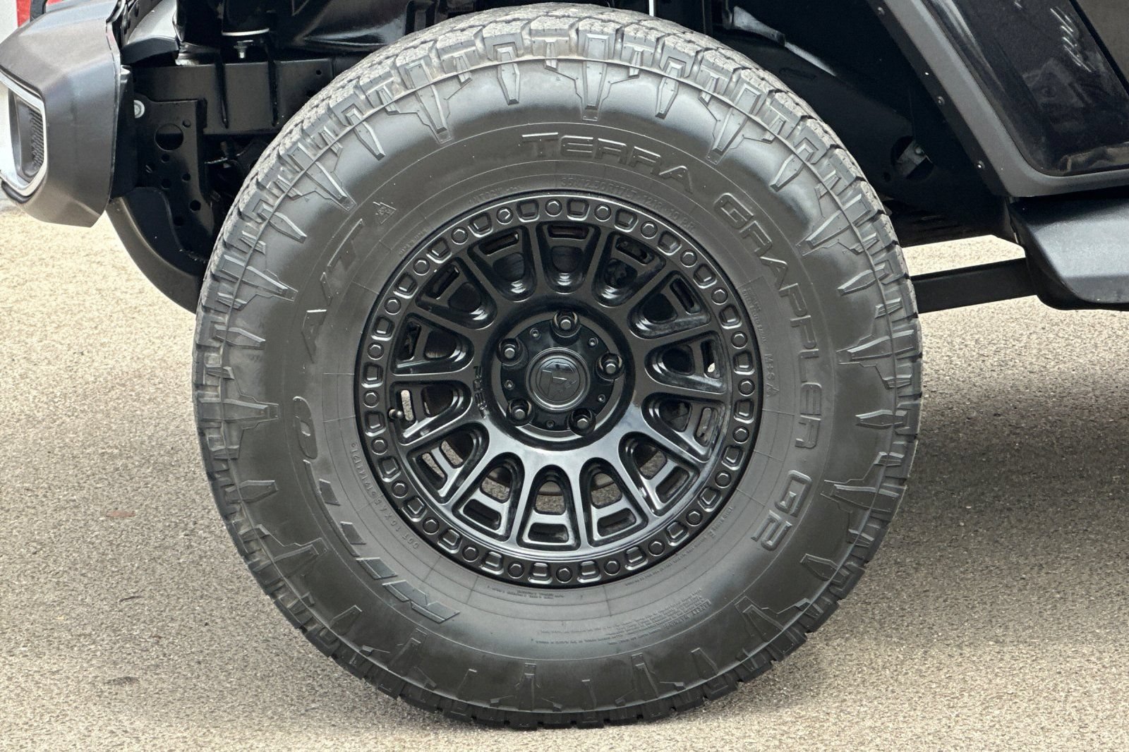 Used 2021 Jeep Wrangler Unlimited Sahara AWD/4WD image 33