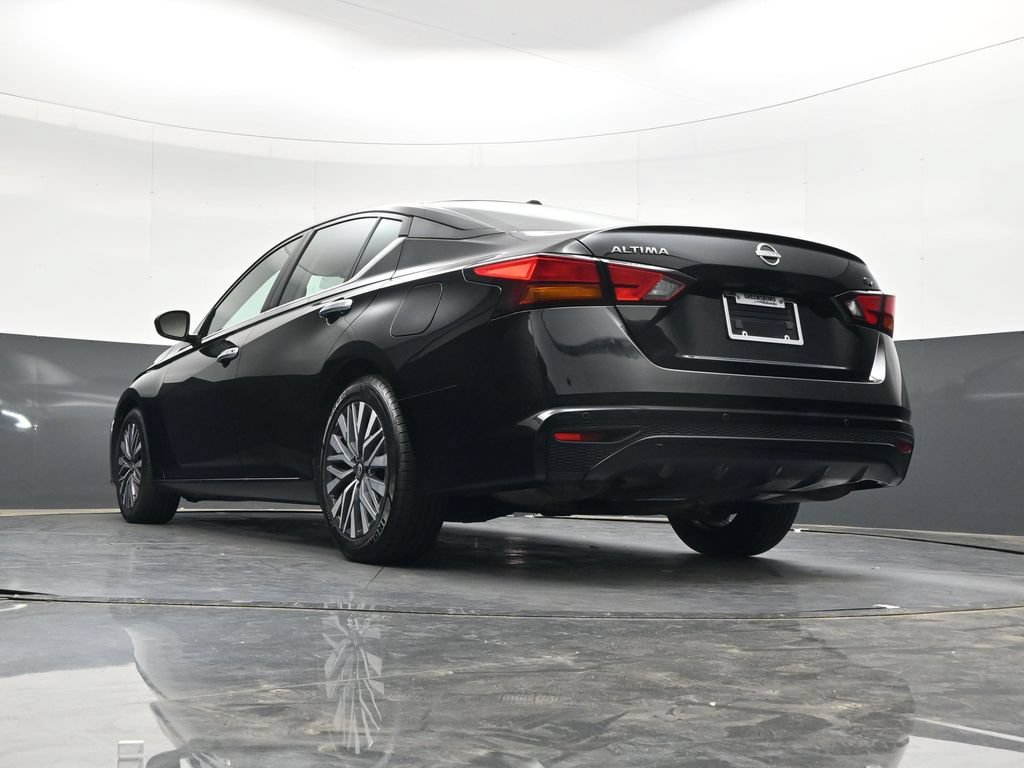 Used 2024 Nissan Altima 2.5 SV FWD image 36