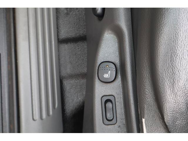 Used 2004 Ford Explorer Sport Trac 4x4 image 12