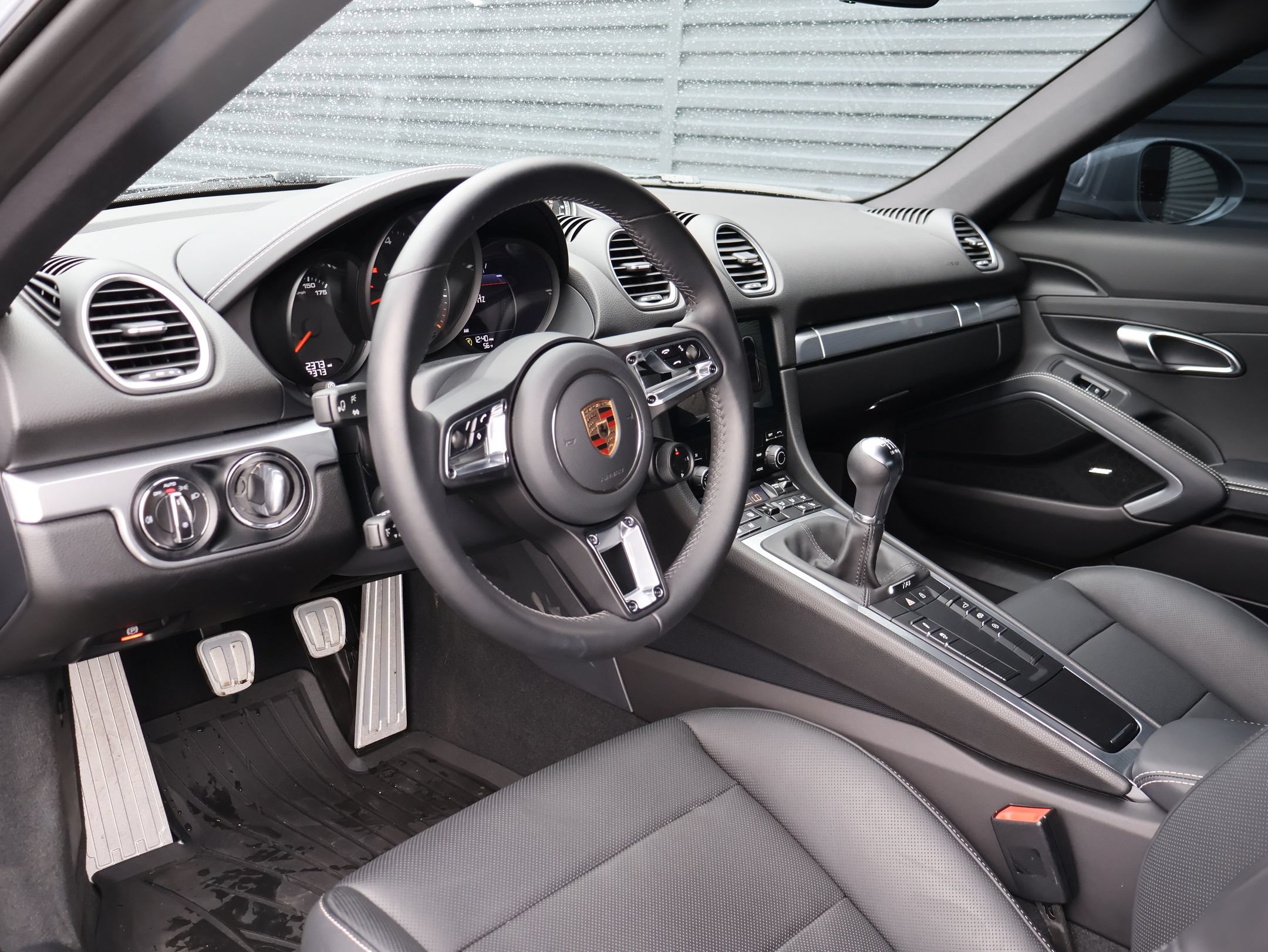 Certified 2025 Porsche 718 Cayman RWD image 4