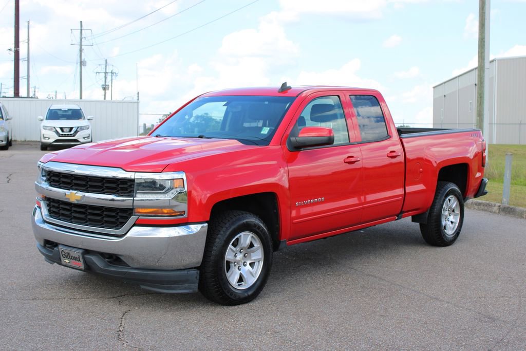 Used 2019 Chevrolet Silverado 1500 LT AWD/4WD image 2