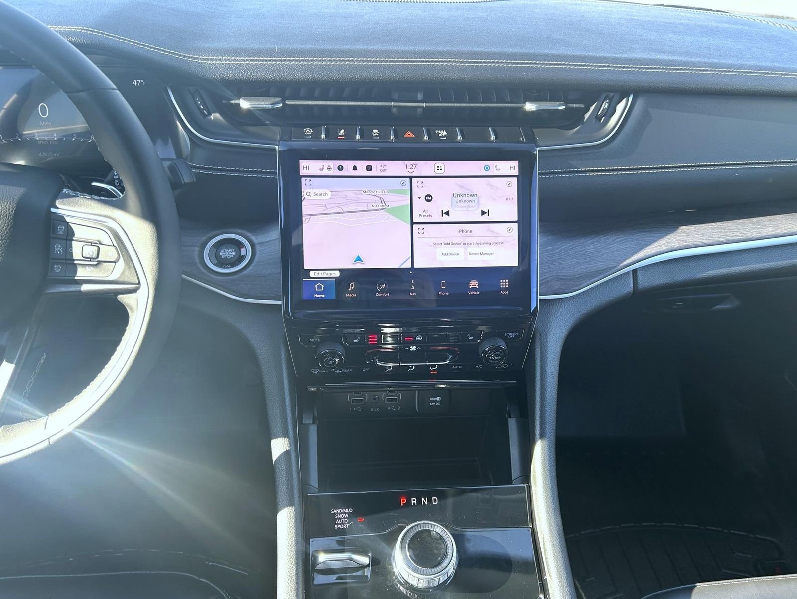 Used 2023 Jeep Grand Cherokee Limited image 12