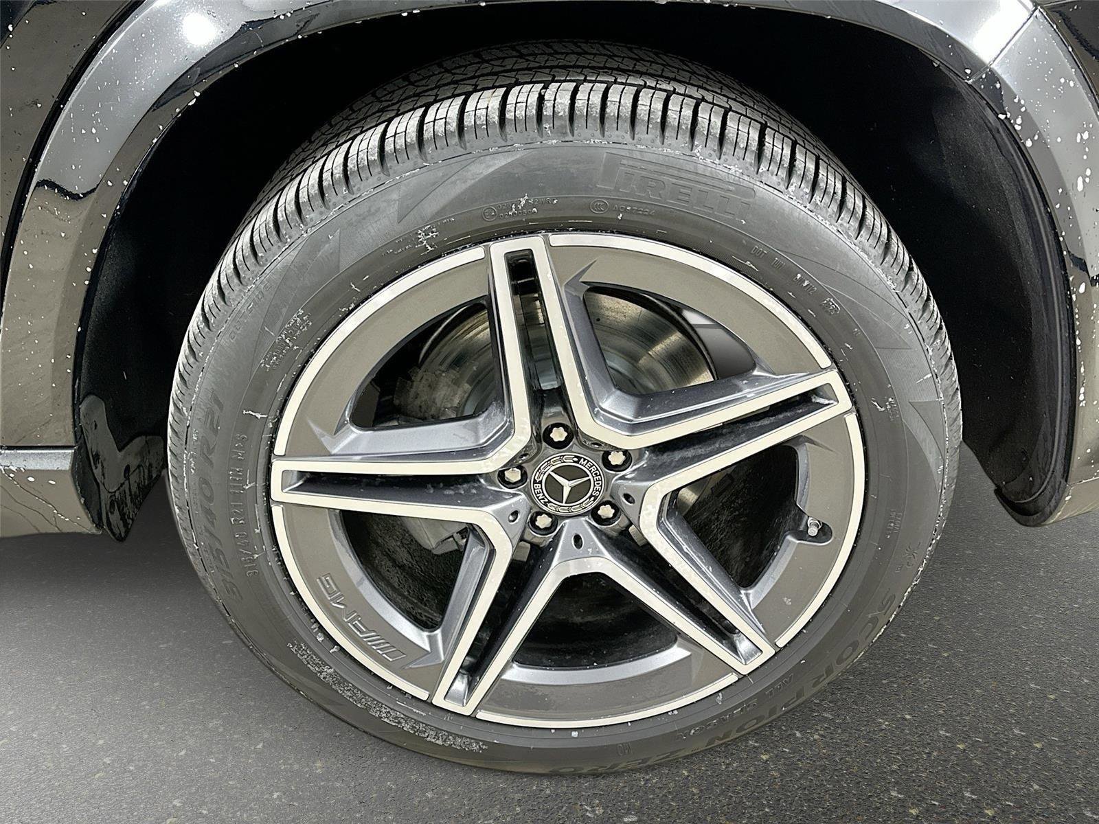 Certified 2026 Mercedes-Benz GLS 450 4MATIC image 39