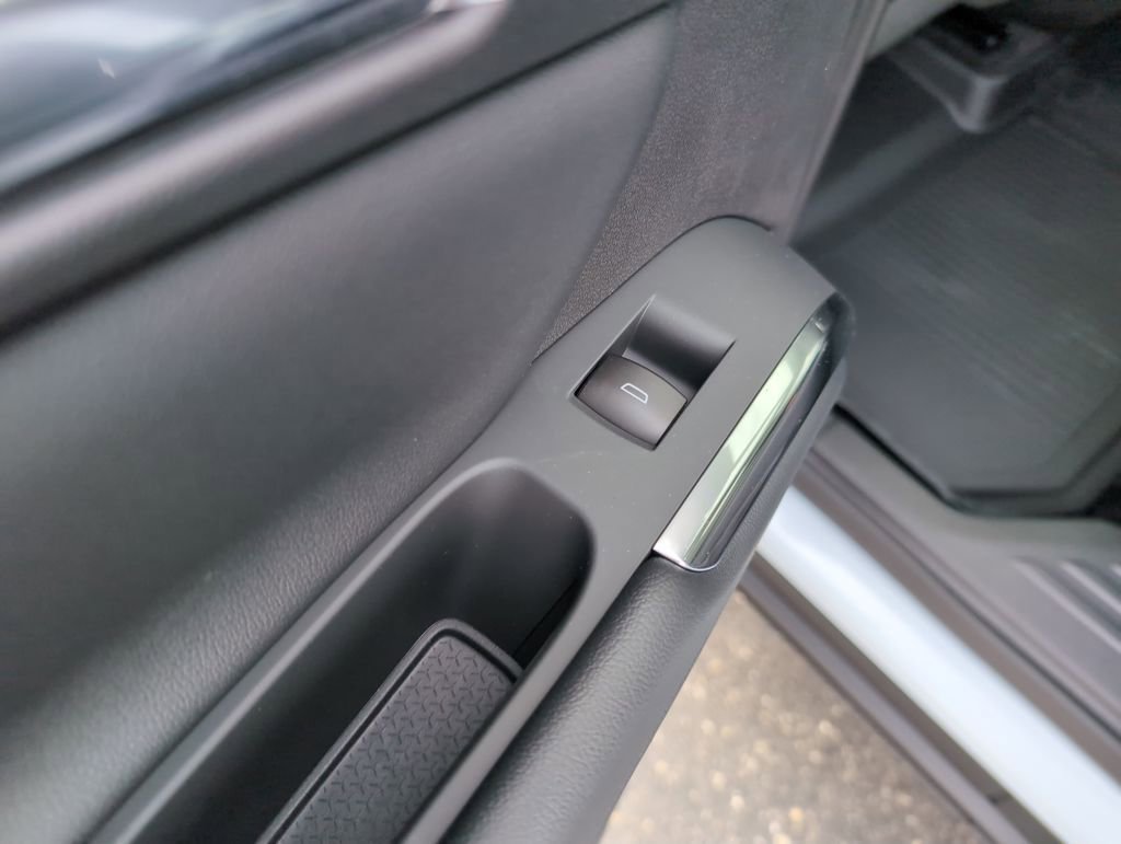 New 2026 Chevrolet Traverse LT w/ Sun and Wheel Package image 11