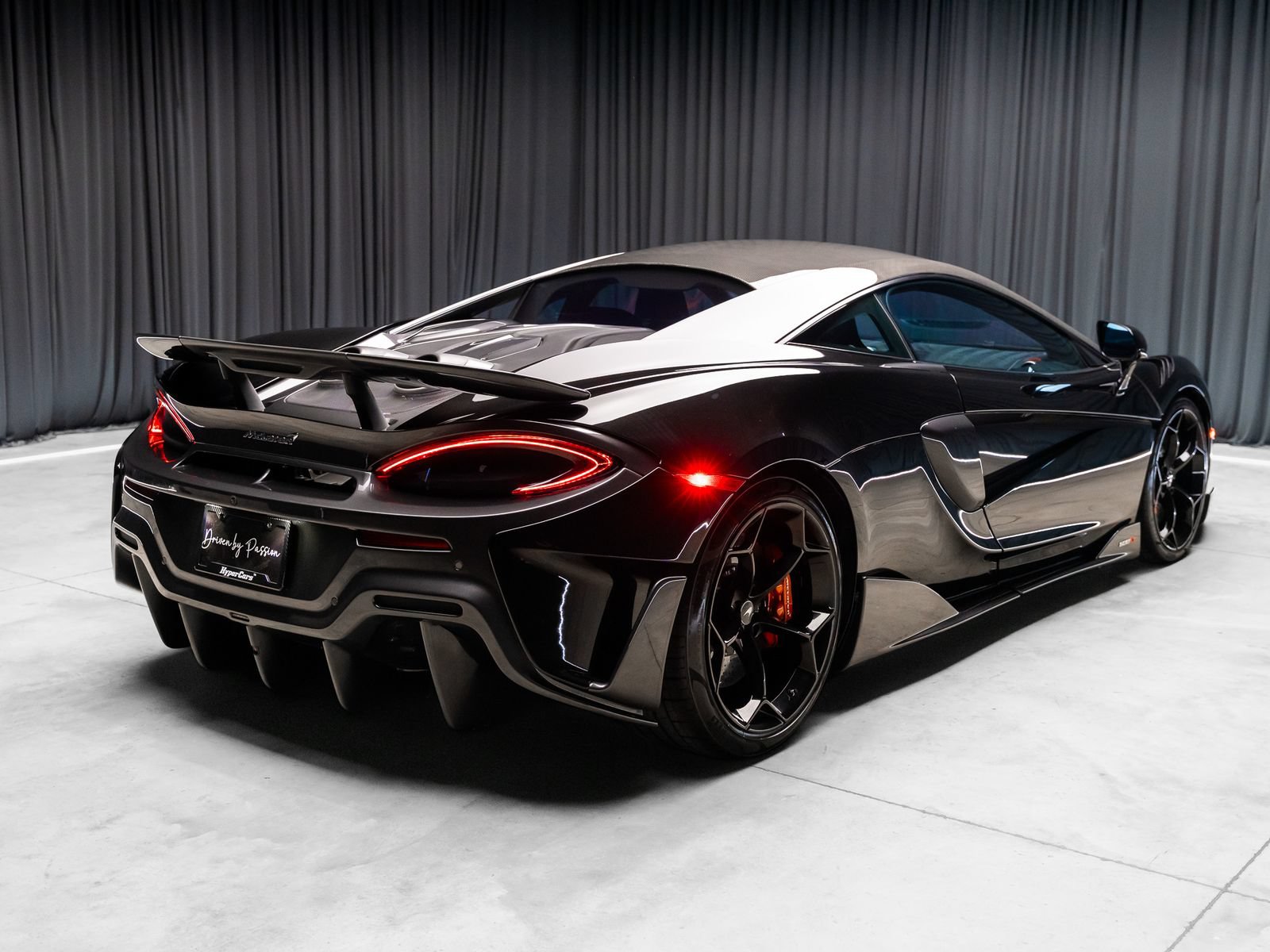 Used 2019 McLaren 600LT RWD image 40