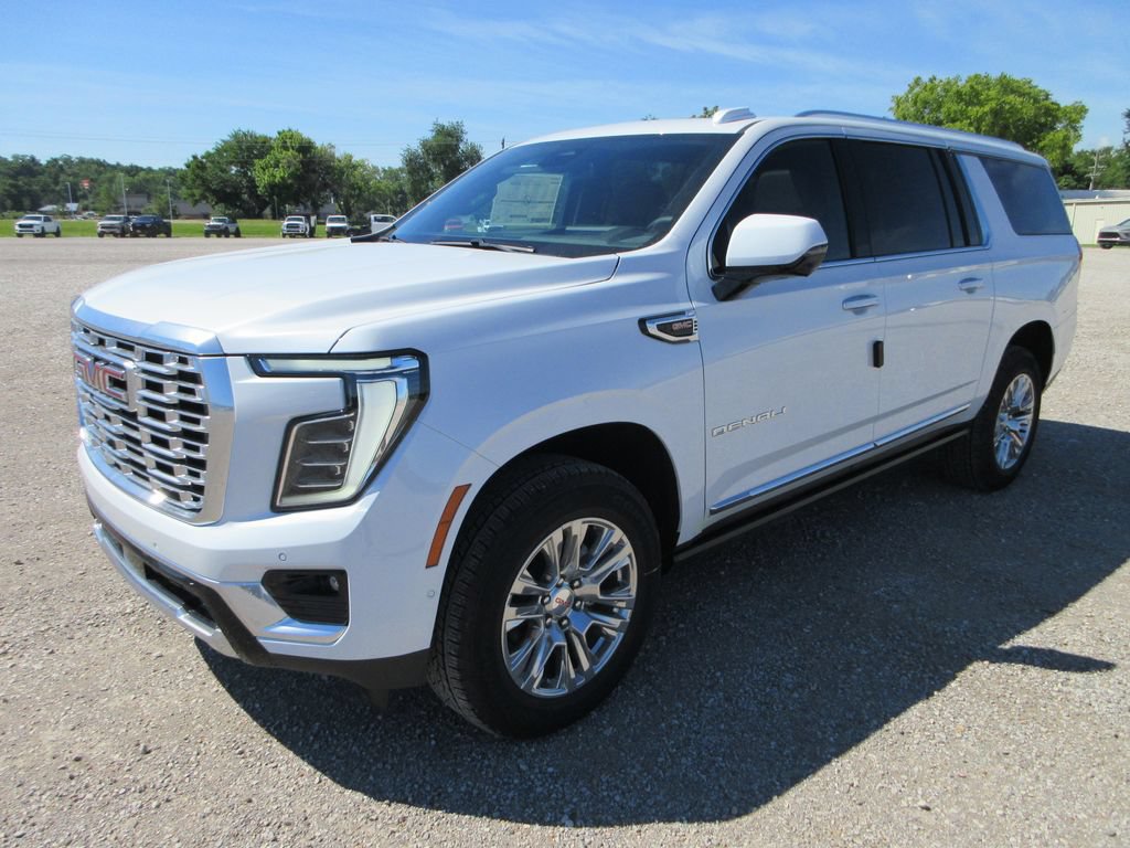 New 2026 GMC Yukon XL Denali w/ Sun & Power Step Package AWD/4WD image 9