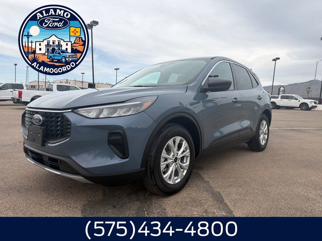 Used 2024 Ford Escape Active w/ Tech Pack #1 FWD image 1