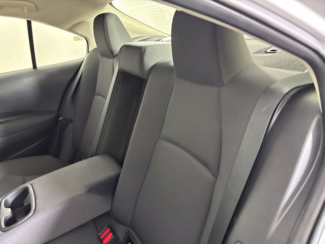 Used 2025 Toyota Corolla LE FWD image 23