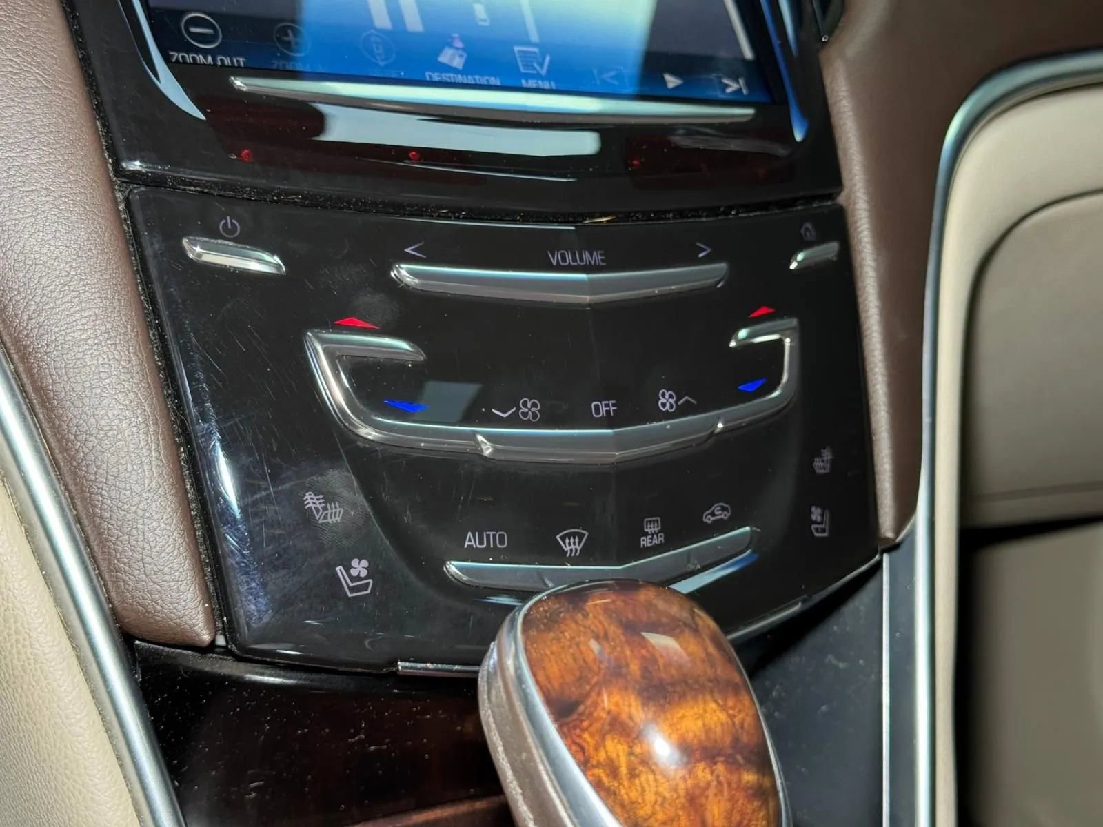 Used 2013 Cadillac XTS Luxury image 49