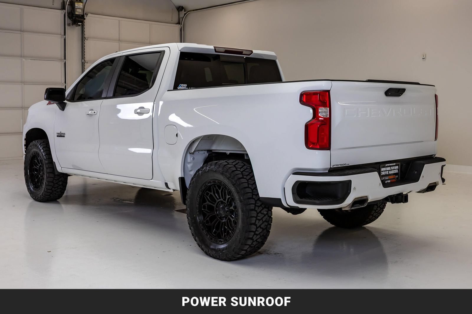 Used 2020 Chevrolet Silverado 1500 RST w/ Texas Edition AWD/4WD image 7
