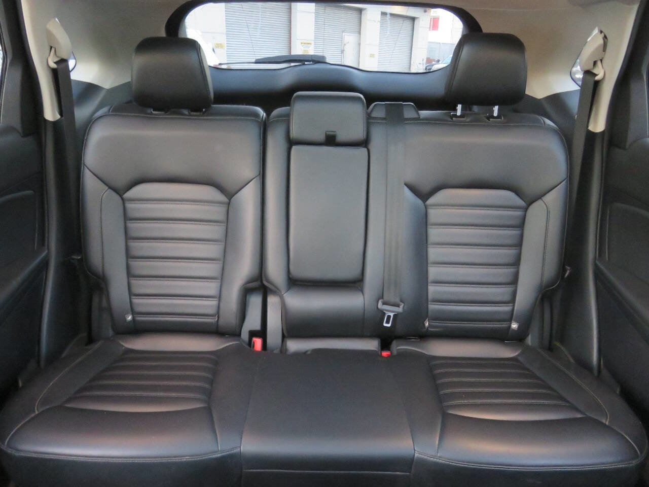 Used 2019 Ford Edge SEL w/ Equipment Group 201A image 21