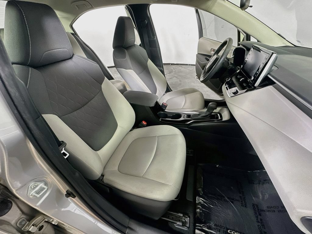 Used 2020 Toyota Corolla LE FWD image 14
