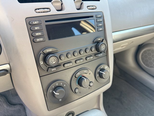 Used 2005 Chevrolet Malibu LS FWD image 12