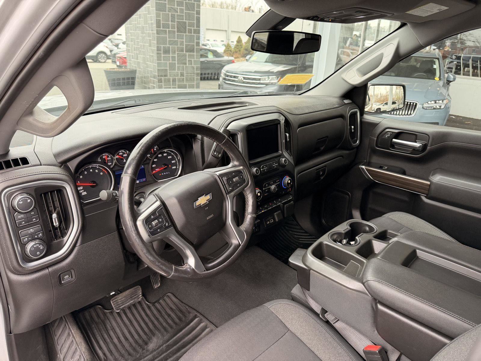 Used 2019 Chevrolet Silverado 1500 LT w/ All-Star Edition AWD/4WD image 13