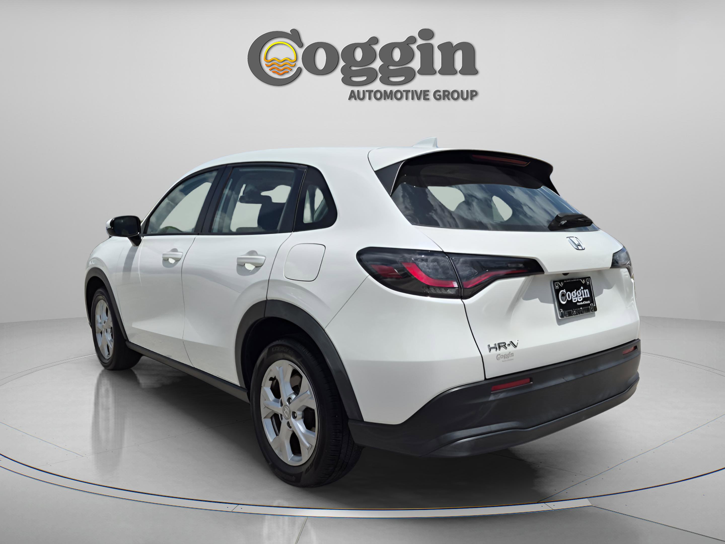 Certified 2023 Honda HR-V LX image 4