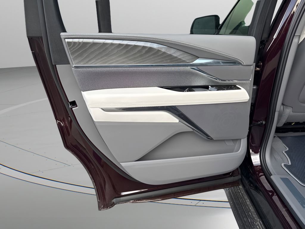 New 2025 Cadillac Escalade IQ Sport 1 w/ LPO, ONYX Package AWD/4WD image 35