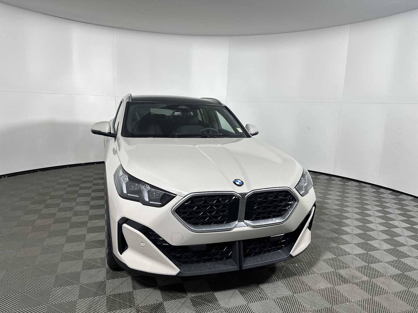 New 2026 BMW X2 xDrive28i w/ Convenience Package AWD/4WD image 6